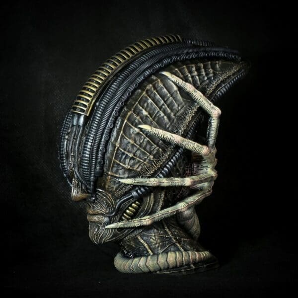 Alien Head Facehugger Statue - Life Size Resin Sculpture