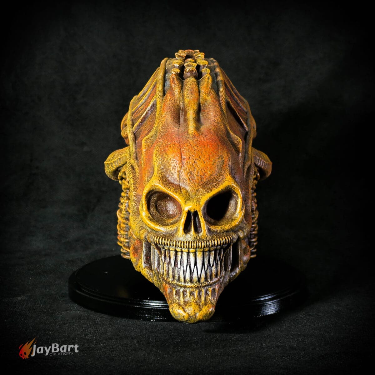 Detailed alien skull sculpture with sharp teeth